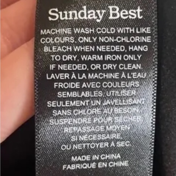 NWT Aritzia Sunday Best ‘Shimmer’ Satin Dress in Black/Lilac Bloom Floral. - Picture 9 of 10